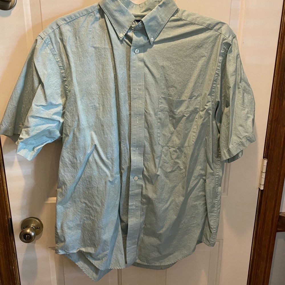 Large short sleeve (Roundtree & Yorke)